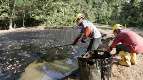 Chevron трябва да плати на Еквадор 18 млрд. долара глоба