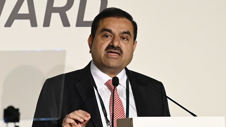 Най-богатият азиатец Гаутам Адани вече не е сред топ 10 в света