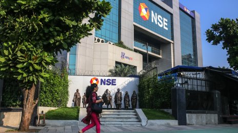 Азиатските пазари не намериха единна посока след разпродажбите на Wall Street