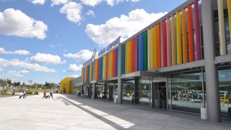 800 хил. пътници са минали през летище Варна от началото на годината