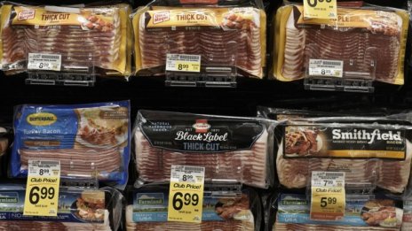 Коронавирусът накара американците да посегнат към пакетираната храна 