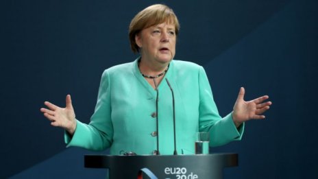 Меркел: Пандемията и глобалното затопляне ще доведат до нови хуманитарни кризи