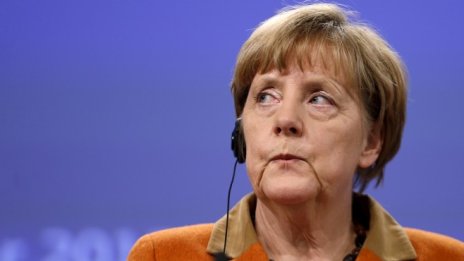 Меркел: ЕС и НАТО трябва да поддържат добри отношения с Анкара 