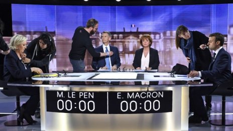 Кална битка от първата секунда