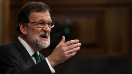 Правителството на Мариано Рахой се приближава още до това да загуби властта