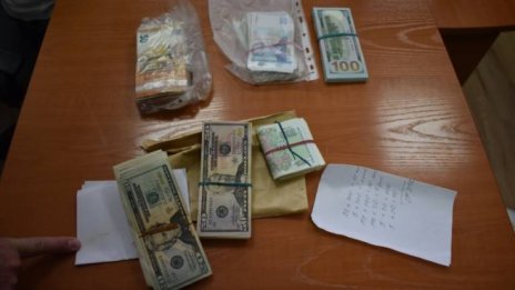 Спецпрокуратурата иззе 427 хил. лв. от сейф на главния секретар на ДАБЧ