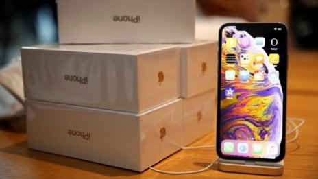 С iPhone XS Apple прави малка и предпазлива стъпка напред