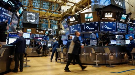 NYSE привлече първичните предлагания на Uber и Pinterest
