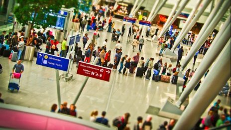 Решава се бъдещето на Air Berlin