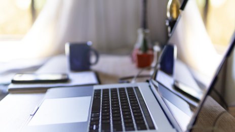 Експерт: Средният престой на служителите в компания в България пада под три години