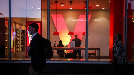 Verizon обмисля съкращаването на до 20 хил. работни места