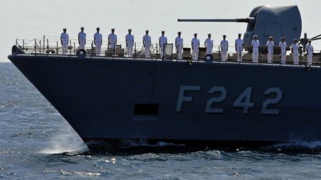 Парламентът одобри повече пари за патрулни кораби за Военноморските сили