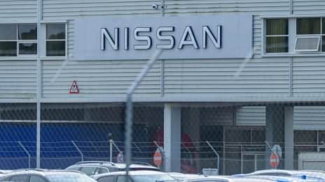 Nissan планира да предостави на Foxconn свой завод за изграждане на електромобили