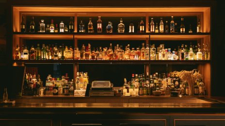 Алкохолните производители са сблъскват със сериозни предизвикателства — от мита до въздържатели