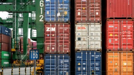 Търговският излишък на еврозоната нарасна през ноември