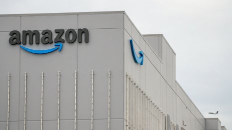 Amazon пуска функция, наподобяваща TikTok, навлизайки в социалното пазаруване