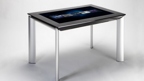 Великански таблет за хола