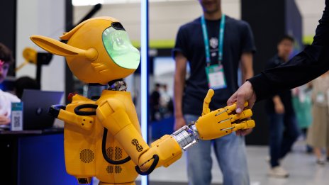 AI доминира в рисковите инвестиции през 2025 г.