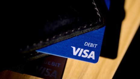 Visa надмина очакванията за печалбата си, докато разходите в мрежата ѝ остават стабилни