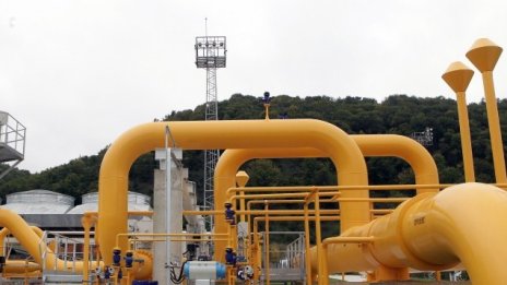 Европейската комисия налага обвързващи задължения на "Газпром"