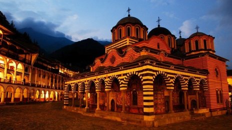 Пътуванията за Великден – предимно в къщите за гости около големите манастири