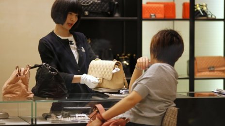 Луксът отново е на мода - LVMH, Kering и Luxottica отчитат ръст на продажбите