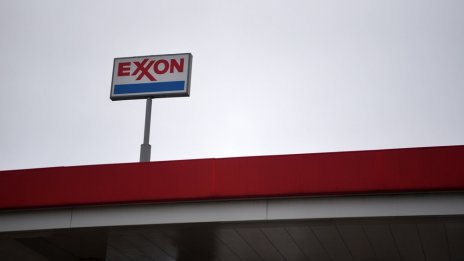 ExxonMobil опитва да блокира данъка върху свръхпечалбите в ЕС