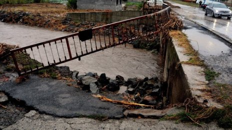 Сметището за битови отпадъци в Бургаско ще бъде възстановено до месец