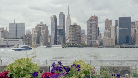 Фонд мениджърите в света са намалили експозицията си към бизнес имоти до 25-годишно дъно