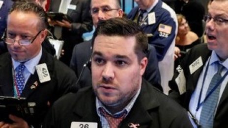 Нови сътресения в администрацията на Тръмп натежаха върху Wall Street