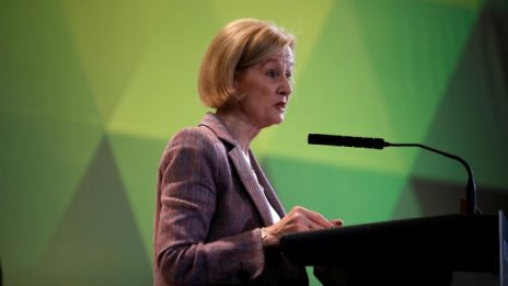 ЕЦБ очаква засилване на сливанията в еврозоната