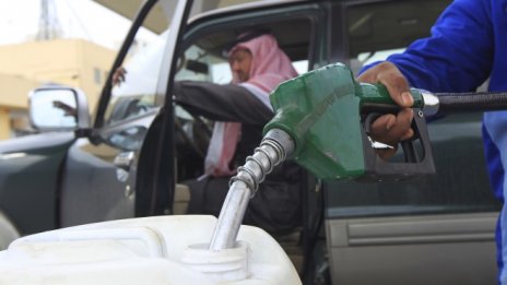 Саудитска Арабия планира да увеличи с 80% цената на бензина 