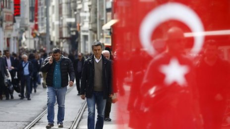 Турция въведе нови банкови правила за защита на туристическата индустрия