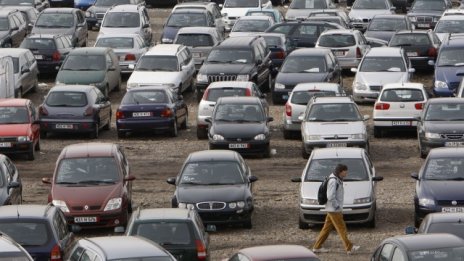 Най-многобройни в България са колите над 20 г.