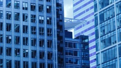 Инвестициите в бизнес имоти в Европа се забяват, но остават на силни основи