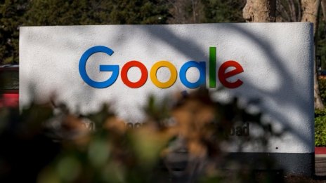 Google дава 3 млн. долара за борба с дезинформацията за ваксините срещу Covid-19