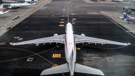 IATA: Световната авиоиндустрия ще се върне към рентабилност през 2023 г.