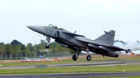 Отправено е искане за военни самолети от Швеция, Израел, Франция и САЩ*