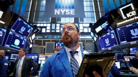 Технологичният сектор дърпа надолу Wall Street*