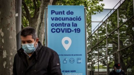 Разпространението на варианта делта на коронавируса помрачава възхода на Европа