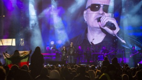 Bloomberg: Кой е шоуменът напът да отстрани Борисов от властта?