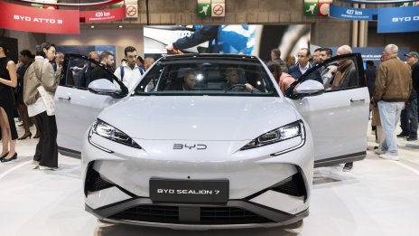 BYD изпреварва Tesla за първи път при продажбите на електромобили в Европа през април