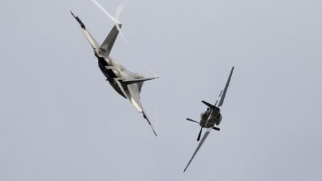 Николай Ненчев е обвинен заради договора за ремонт на МиГ-29