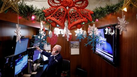 S&P 500 приключи 5-дневната възходяща серия на фона на слабия отчет на FedEx