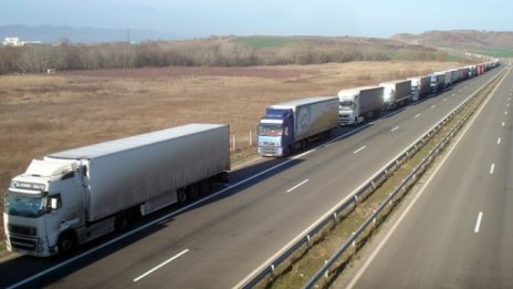 Карима Дели: Климатичните цели не могат да се смесват с Пакета „Мобилност“