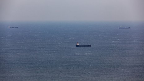 Обсъжда се включването на България към операцията за охрана в Червено море и Аденския залив