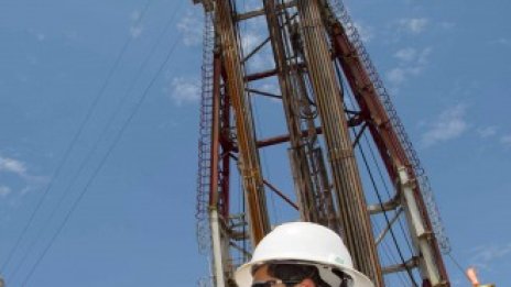 Цените на петрола започват седмицата с повишения*