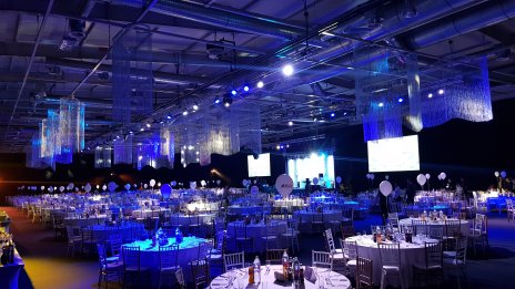 Снежинки посред лято: коледната магия в залите на Inter Expo Center