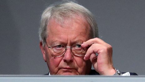 Проблем с надзорния съвет спъва опита на Volkswagen да повиши оценката си