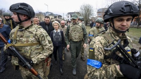 Фон дер Лайен: Изглежда руски сили са извършили военни престъпления